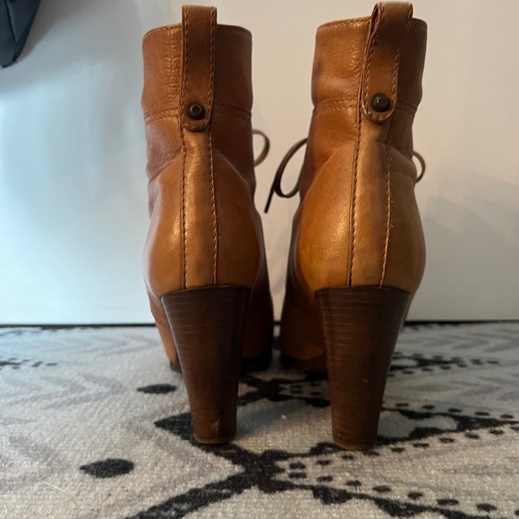 J.CREW Tan Leather Heeled Boots - Picture 5 of 9